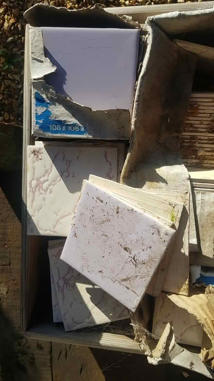 Photo of free retro bathroom tiles (Headington OX3) #2