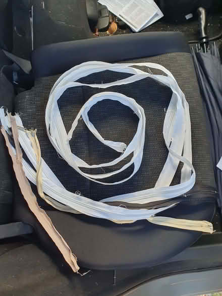 Photo of free long zips (New Greens AL3) #1