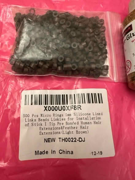 Photo of free 5 mm silicone hair extension beads (OX3 8TG) #1