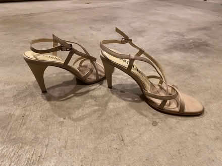 Photo of free Beige high heels (size 7.5M) (Lawrence Expy and Hwy 280) #2