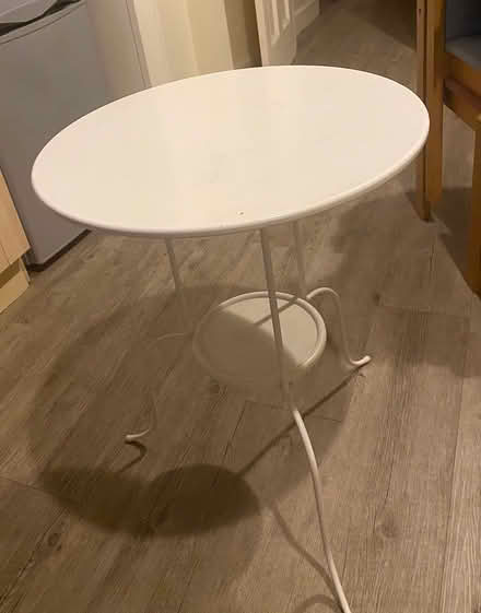 Photo of free Table (light weight) (SE20) #2