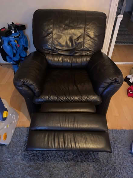 Photo of free Brown Leather Recliner Chair (Drayton Park N5) #2