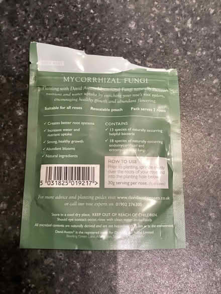 Photo of free Mycorrhizal fungi for planting bare root roses (Bilton CV22) #2
