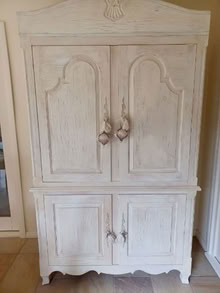 Photo of free Provincial style cabinet (Gumtree Hills Sunbury) #2