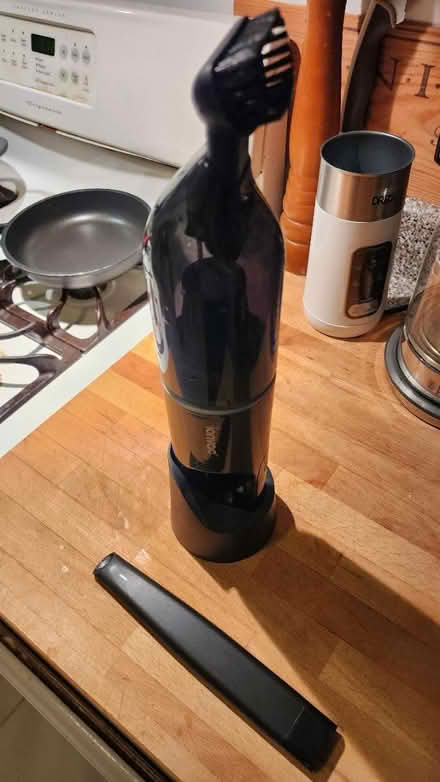 Photo of free Small cordless vacuum (E12th ave S - 11229) #1