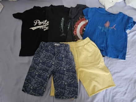 Photo of free kids clothes bundle 5-6 yo (EC1R) #1