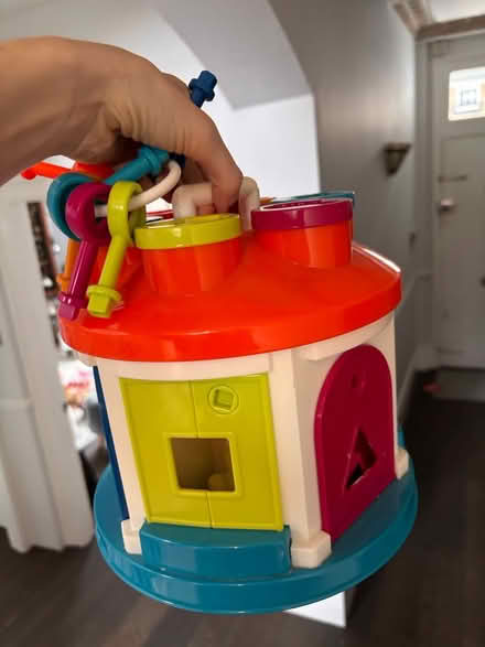 Photo of free Toddler shape sorter (N1 - Barnsbury) #1