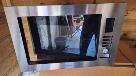 Photo of free Broken microwave (Trowbridge BA14) #1