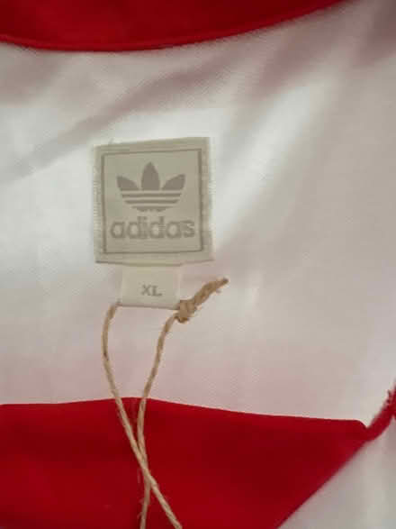 Photo of free XL retro Hamburg Keegan era top (Boxmoor, Hemel Hempstead) #3