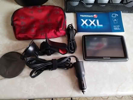 Photo of free TomTom XXL GPS (old technology) (Newark) #1
