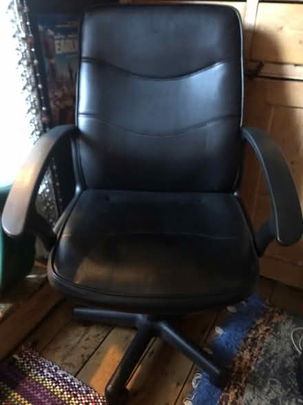 Photo of free Office chair with arms and wheels (Chesham HP5) #1