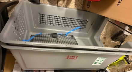 Photo of free Dog crate (West Menlo Park) #1