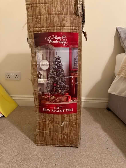 Photo of free Beautiful Christmas tree. As the photo with instructions. (Reading West RG1) #2