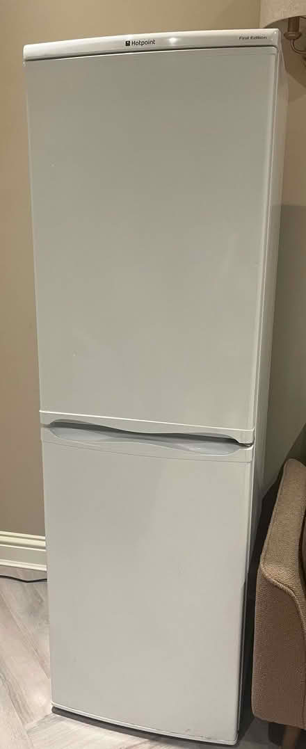 Photo of free Hotpoint fridge/freezer - in perfect working order (Wandsworth Common SW18) #1