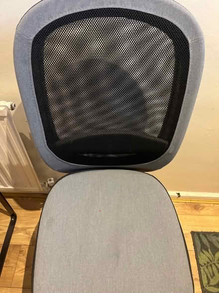 Photo of free Small desk and chair (Brentford) #4