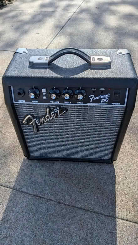 Photo of free Fender frontman 10g guitar amp (San Gabriel, CA) #1