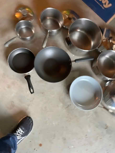 Photo of free cookware (Bruceville Rd/ EG Blvd) #3