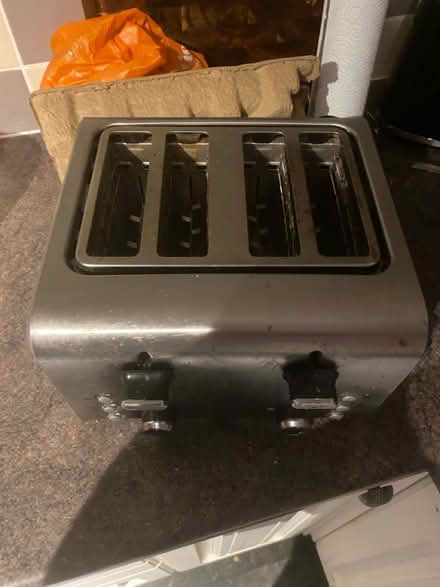Photo of free 4 slice toaster (Farnborough) #1