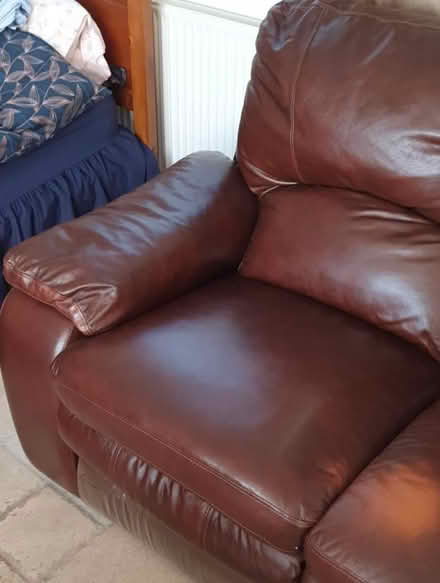 Photo of free Brown leather recliner sofa/ settee (GL20) #3