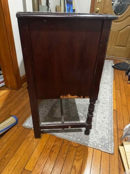 Photo of free Wood side table/cabinet (Stuyvesant Heights) #4