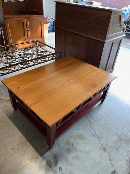 Photo of free Furniture/Accessories (2408 Beaver Bend Dr) #4