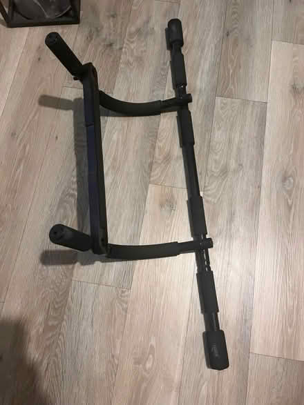 Photo of free Pull up bar (Twickenham) #1