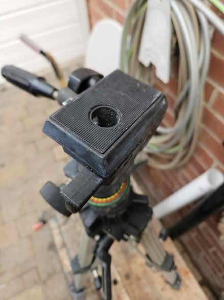 Photo of free Camera Tripod (Airedale WF10) #3