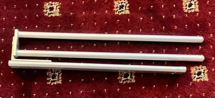 Photo of free Extendable towel rail. (Gleadless S12) #1