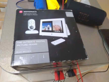Photo of free Motorola MFV 700W Digital Photo Frame & Baby Monitor (Croham CR2) #1