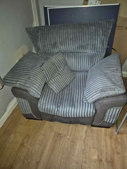 Photo of free Sofa (Leeds LS13) #4