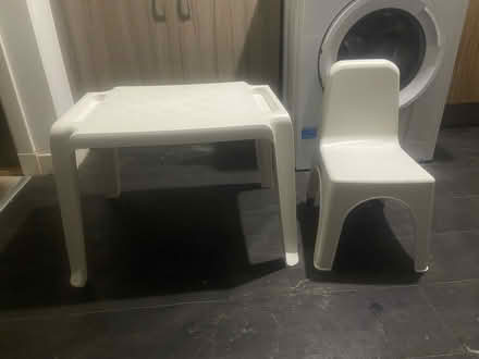 Photo of free kids desk and chair (AB21) #1