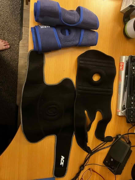 Photo of free 4 Knee Sleeves (High Bentham LA2) #2