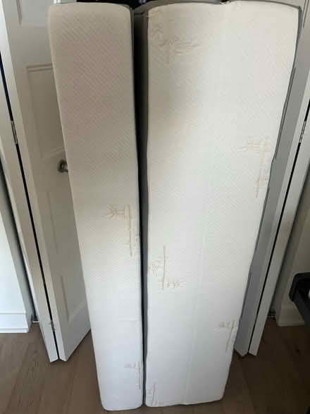 Photo of free Tri-fold mattress and frame (Ile-des-Soeurs (Verdun, MTL)) #4