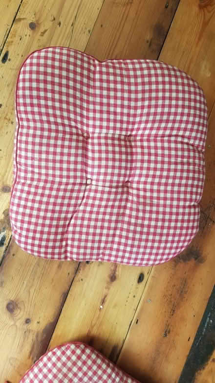 Photo of free 2 pine chairs (broken) (Boscombe) #4