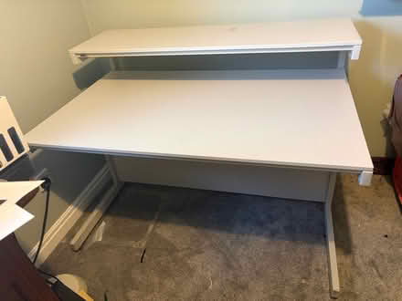 Photo of free Large desk (CW2 6) #2