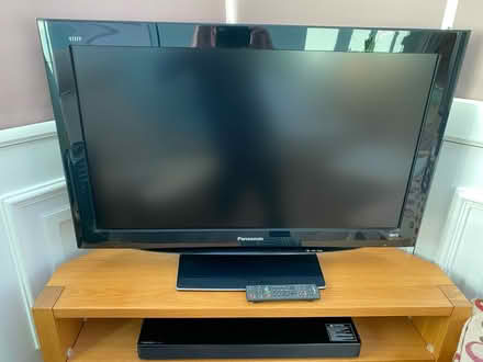 Photo of free Panasonic TV plus soundbar etc (Elburton PL9) #1