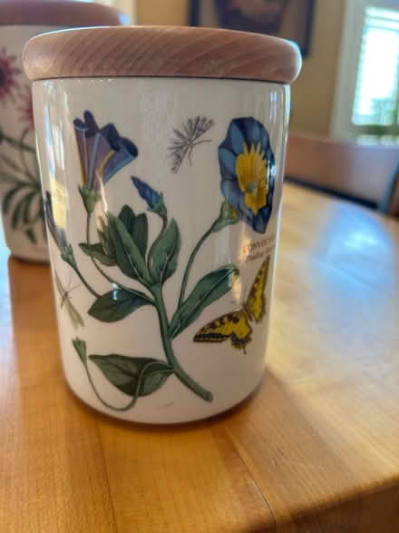 Photo of free 3 ceramic kitchen canisters (Huron Ave. Cambridge) #4
