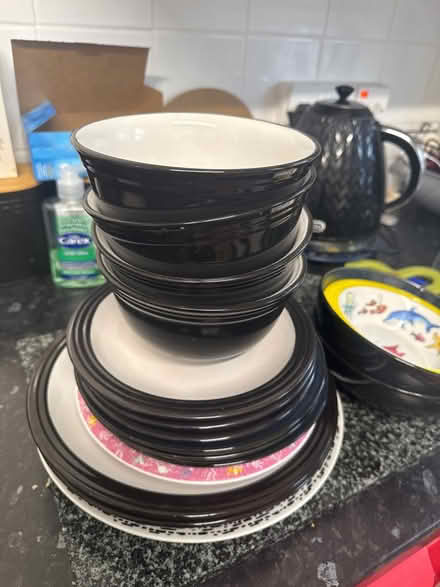 Photo of free Plates & bowls (Plaistow) #2