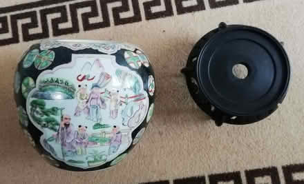 Photo of free 19th Century Chinese melon vase & stand (Brookvale RG21) #2