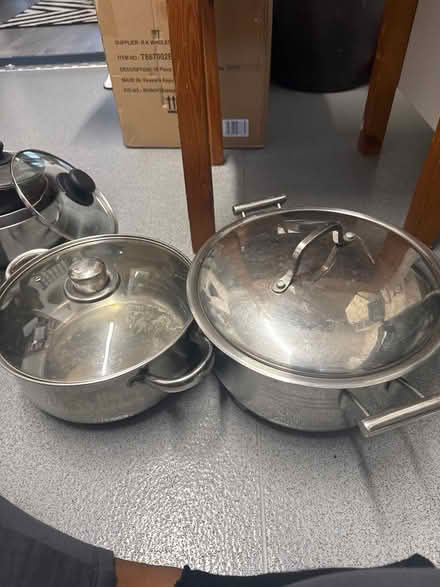 Photo of free 2 big pots (Plaistow) #1