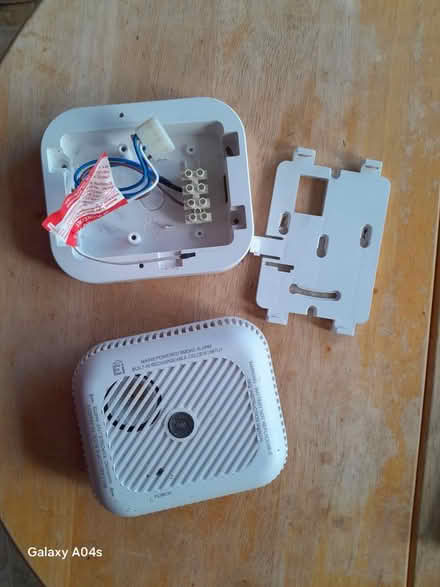 Photo of free Mains smoke alarm and fitting (OX10 Cholsey) #3