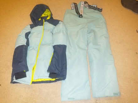 Photo of free Boy's ski suit (HR2 Redhill) #1