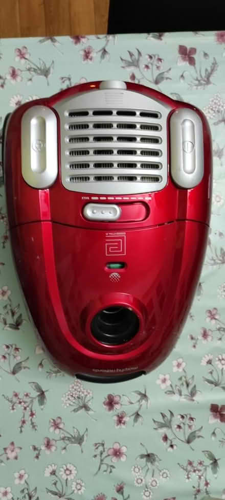 Photo of free Morphy Richards Hoover (Swords) #1