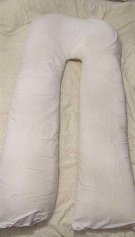 Photo of free Pregnancy Pillow White (BS10) #1