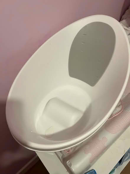 Photo of free Baby bath and breast milk pump (CM20) #3