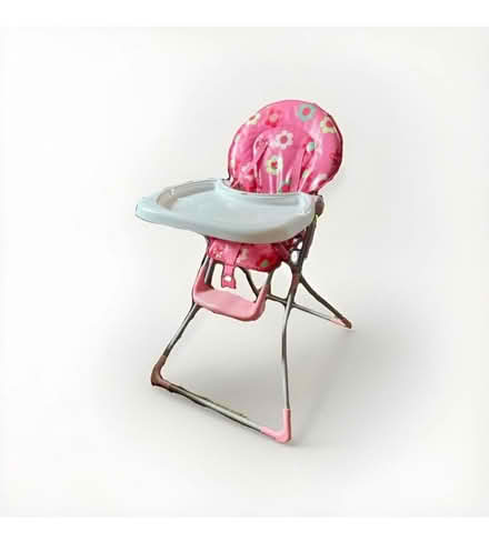 Photo of free Pink High Chair (Tuckingmill SP3) #1