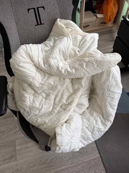 Photo of free Duvet double 10.5 tog (Pimlico SW1V) #1