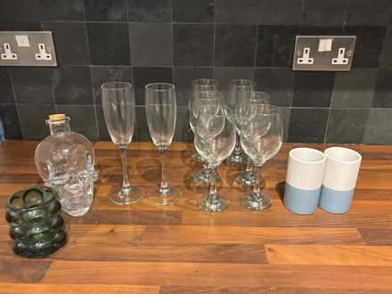 Photo of free Wooden book case and glasses (Mereoak Park RG7) #1