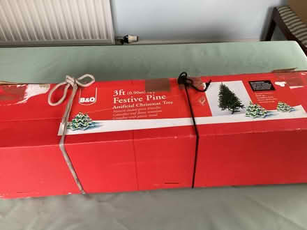 Photo of free 3ft. Green Xmastree (Sharpstone) #1