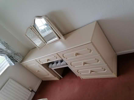 Photo of free Dressing Table and Mirror (MK45) #1